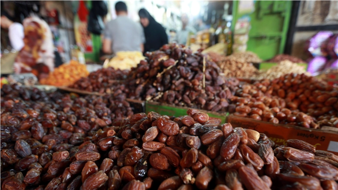 عروض مميزة قبل رمضان.. تخفيضات وأسعار البلح السيوي 2026